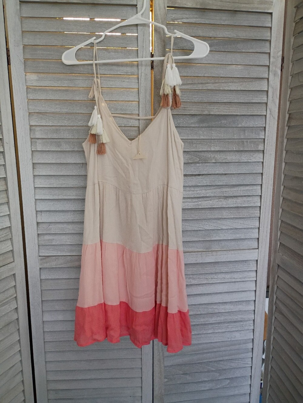 Hem & Thread Light Cream and Pink Layered Dress New with Tags 100% Rayon